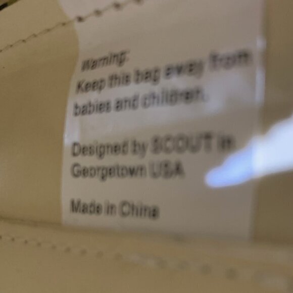 Scout Hepburn Diamond Pattern Crossbody/Wristlet NWOT - Picture 5 of 7